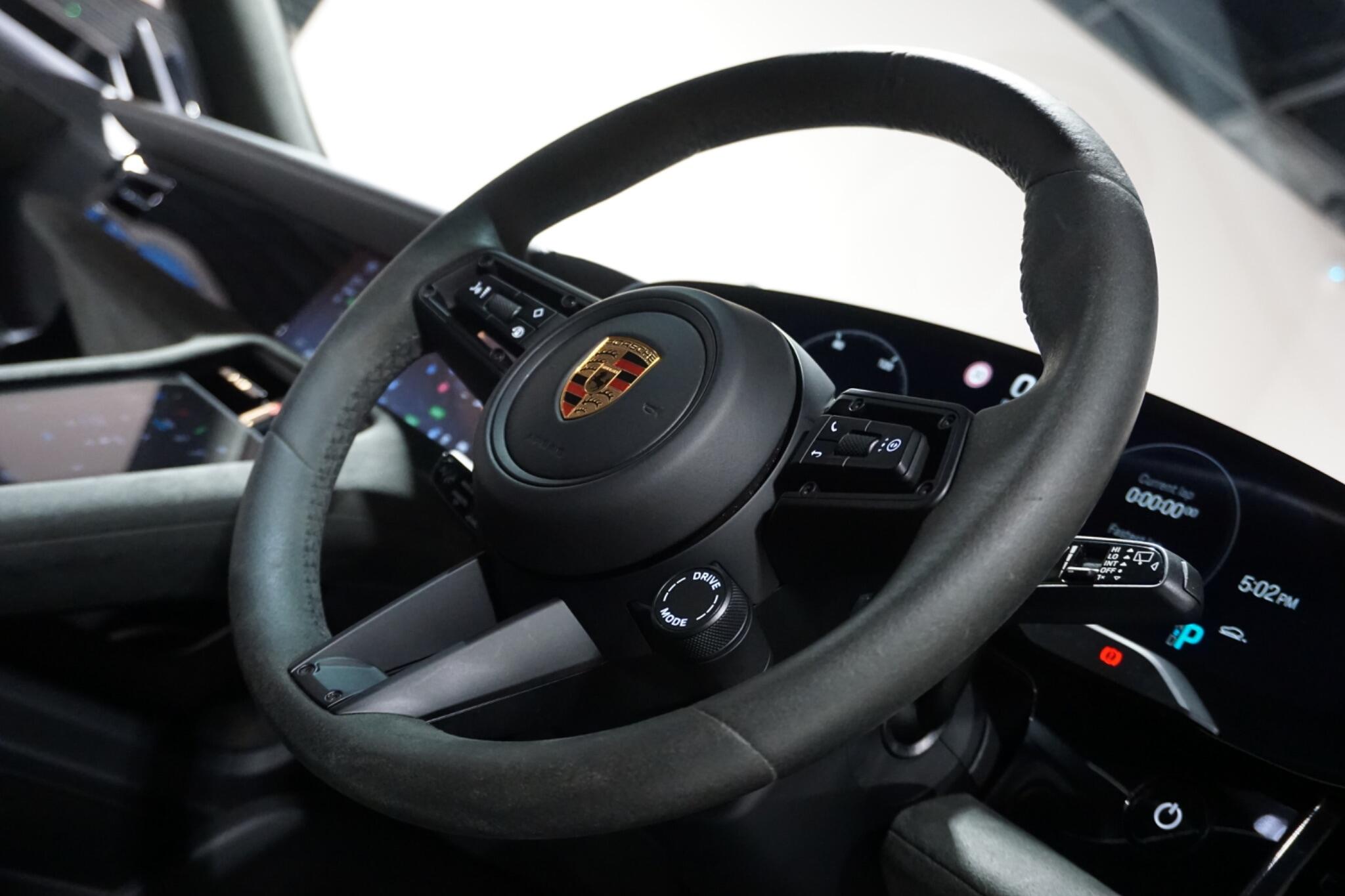 Porsche Taycan Performance Plus 93.4kWh GTS Sport Turismo 5dr Electric Auto 4WD (11kW Charger) (598 ps)